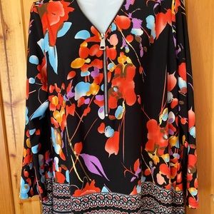 Tunic with beautiful color!